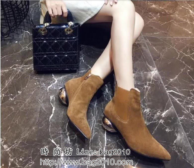 DIOR迪奧 紐約時裝周走秀款 時尚羊京女短靴 QZS2438